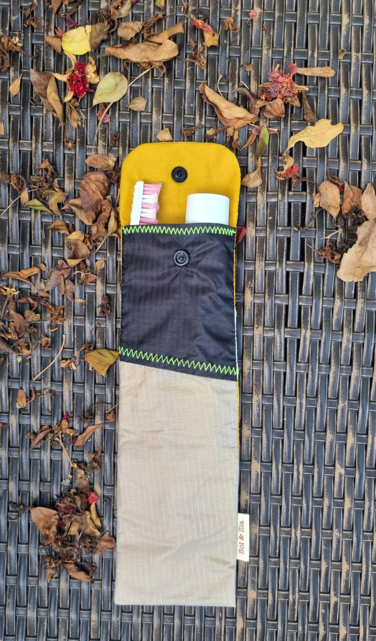 Etui brosse à dents noir Jaune blanc