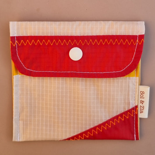Etui savon rouge blanc jaune