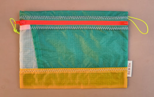 Pochette verte jaune zip rose fluo