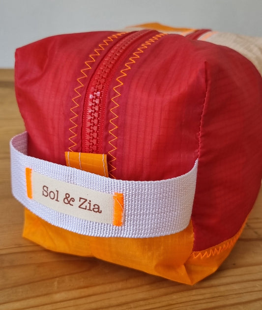 Trousse de toilette orange/rouge/blanc